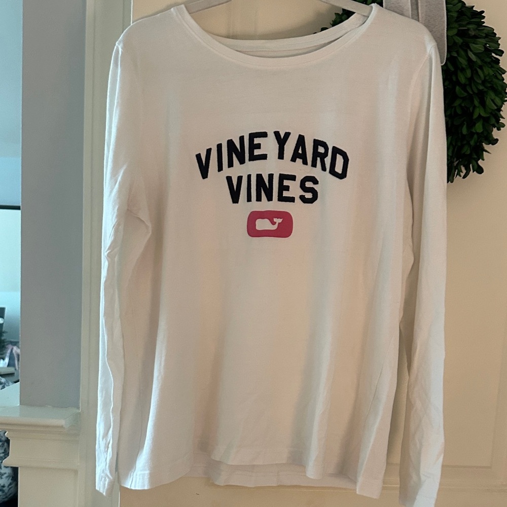 Vineyard Vines Women's White Long Sleeve Tee with Navy Accents